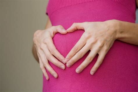 Këto ndikojnë tek zhvillimi i bebit dhe nëna ndërlikohet me infeksion në veshka në 20% të rasteve. . Si mund te prishet shtatzania